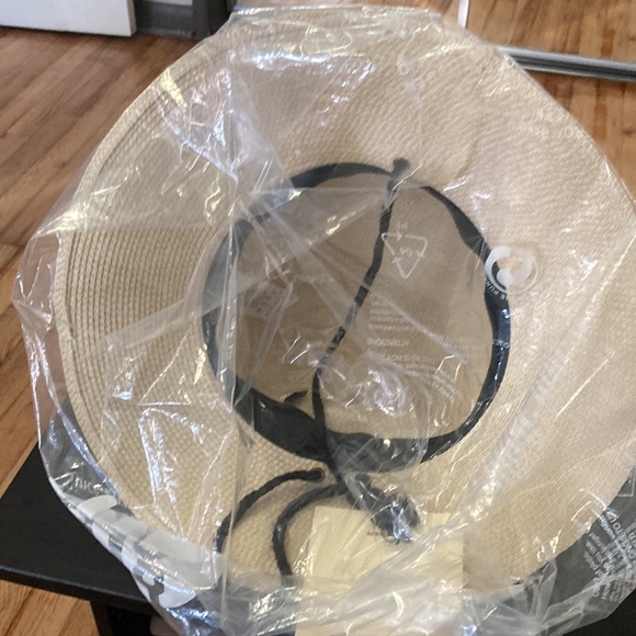 Furtalk for hat. Color beige - Picture 3 of 5